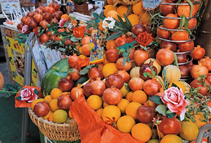 Historische Stätten, Meersalz und ein Hauch von Afrika - Markt in Palermo