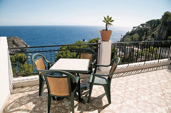 Villa Bianca Resort