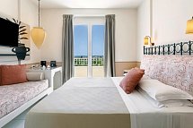 Mangia’s Selinunte Resort - Wohnbeispiel Doppelzimmer Deluxe Meerblick (Zimmercodierung DDM)