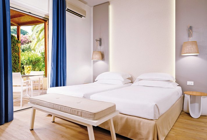 UNAHOTELS Naxos Beach Sicilia - Wohnbeispiel Doppelzimmer Premium (Zimmercodierung DM1)