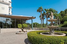 Sant Alphio Garden