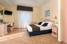 Sant Alphio Garden - Wohnbeispiel Doppelzimmer Meerblick (Zimmercodierung DBM)