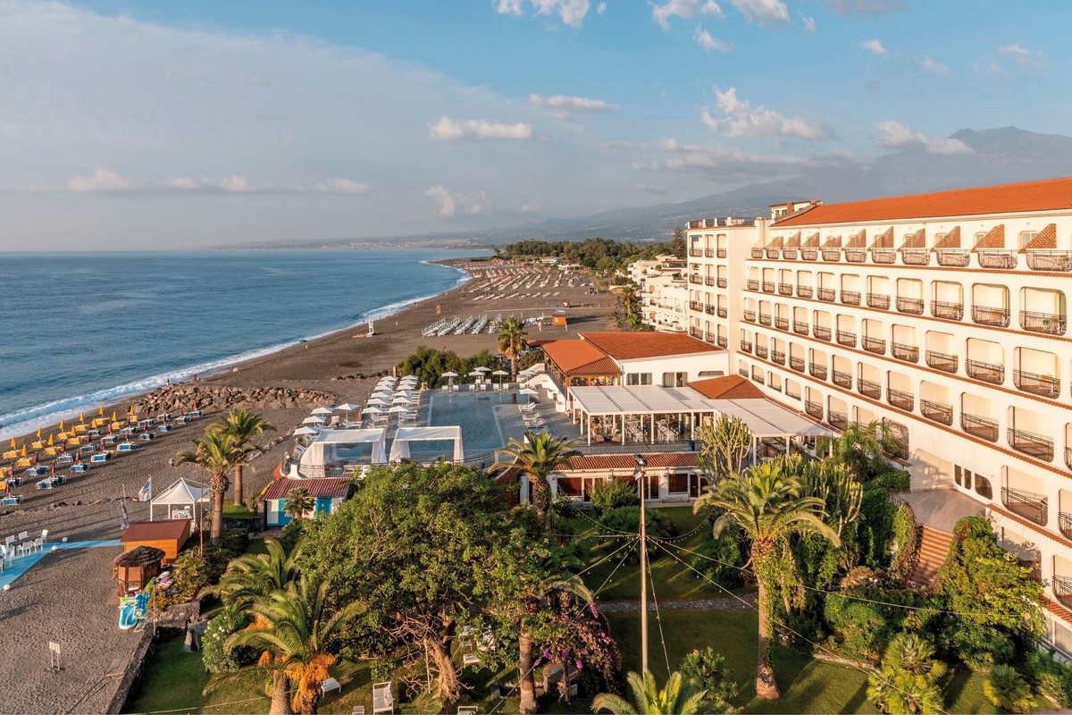 Delta Hotels by Marriott Giardini Naxos