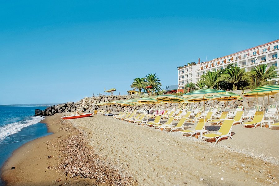 Delta Hotels by Marriott Giardini Naxos