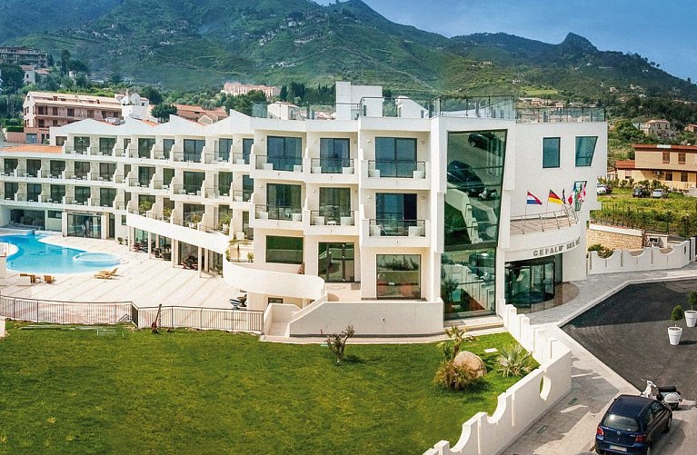 Cefalù Sea Palace