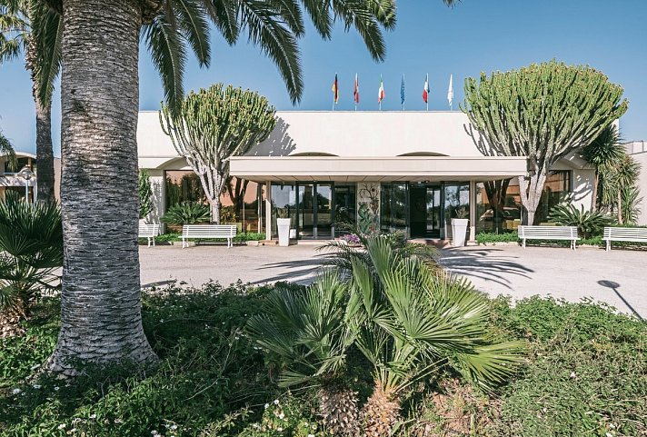 MClub Alicudi, Sicily