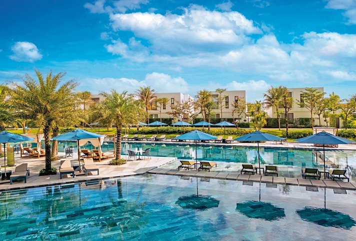 Wyndham Hoi An Royal Beachfront Resort