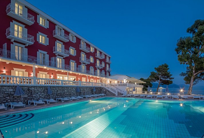 Aminess Younique Bellevue Hotel