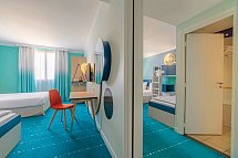 Grand Magic Hotel - Wohnbeispiel Familienzimmer mit Verbindungstür (Zimmercodierung FV2)