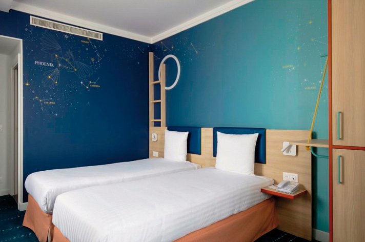 Grand Magic Hotel