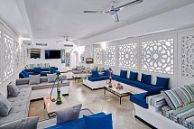Hari Club Beach Resort