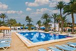 Hari Club Beach Resort