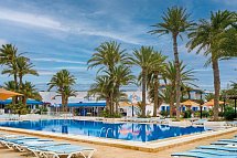 Hari Club Beach Resort
