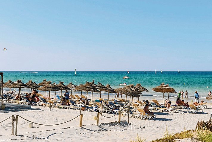 Meninx Resort & Spa