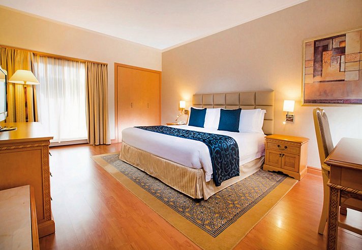 Millennium Plaza Downtown Hotel