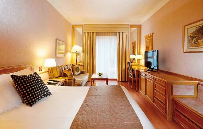Millennium Plaza Downtown Hotel