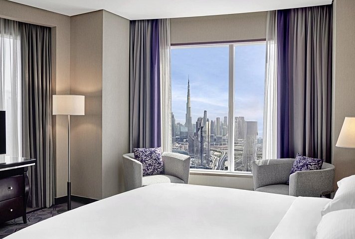 Rose Rayhaan by Rotana - Wohnbeispiel Burj Khalifa View Suite (Zimmercodierung WB1)