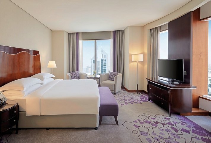 Rose Rayhaan by Rotana - Wohnbeispiel Large Corner Room (Zimmercodierung DB2)