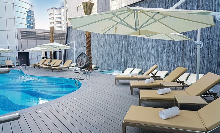 Al Khoory Sky Garden Hotel