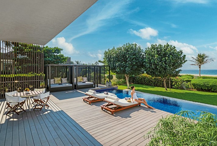 Al Zorah Beach Resort - Premium Two Bedroom Beachfront Villa with Private Pool (Zimmercodierungen VM1 & VB2)
