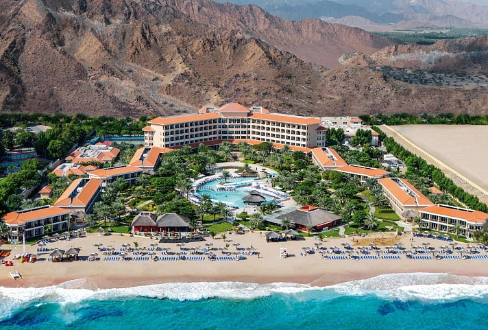 Fujairah Rotana Resort & Spa Al Aqah Beach