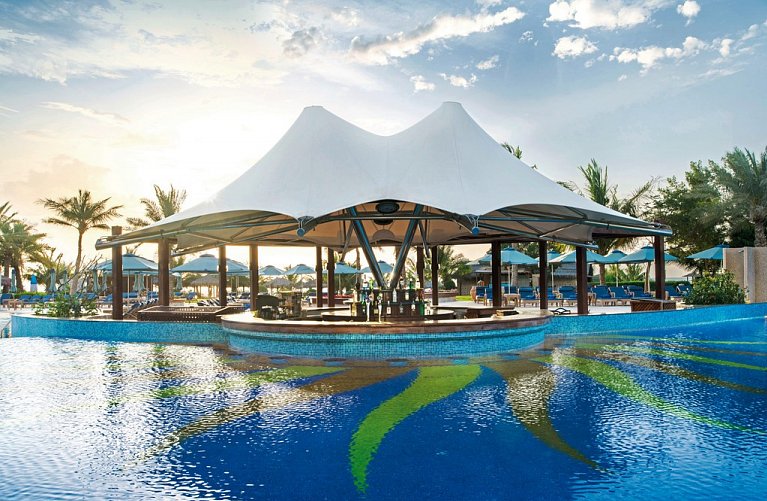 Le Meridien Al Aqah Beach Resort