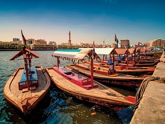 Arabische Eindrücke - Traditionelles Taxiboot Abra, Dubai Creek