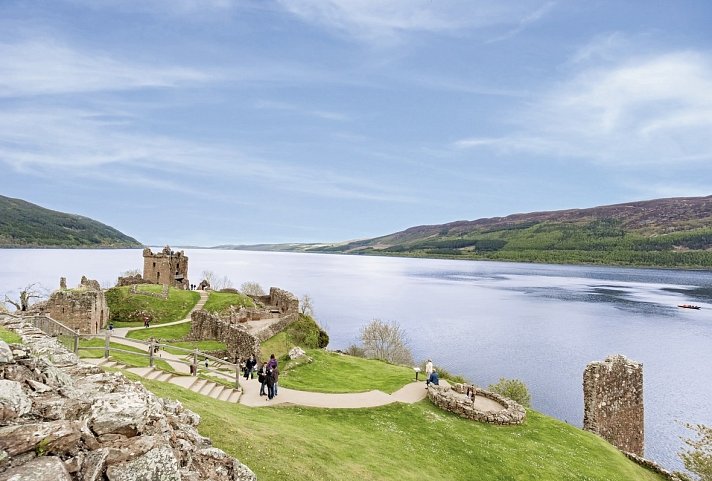 Herrschaftliches Schottland - Loch Ness mit Urquhart Castle