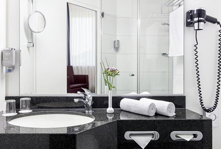 Hotel Erfurt City Center by Leonardo Hotels - Wohnbeispiel Bad (Zimmercodierungen DG1 & DC1)