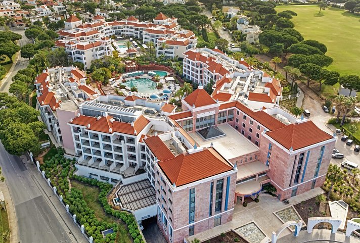 Hilton Vilamoura As Cascatas Golf Resort & Spa