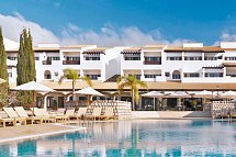 Pine Cliffs Hotel, a Luxury Collection Resort