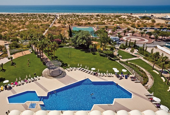 Ozadi Altura Beach Resort