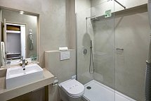 Navegadores - Beispiel Bad Doppelzimmer Comfort (Zimmercodierungen DF1 & DF2)