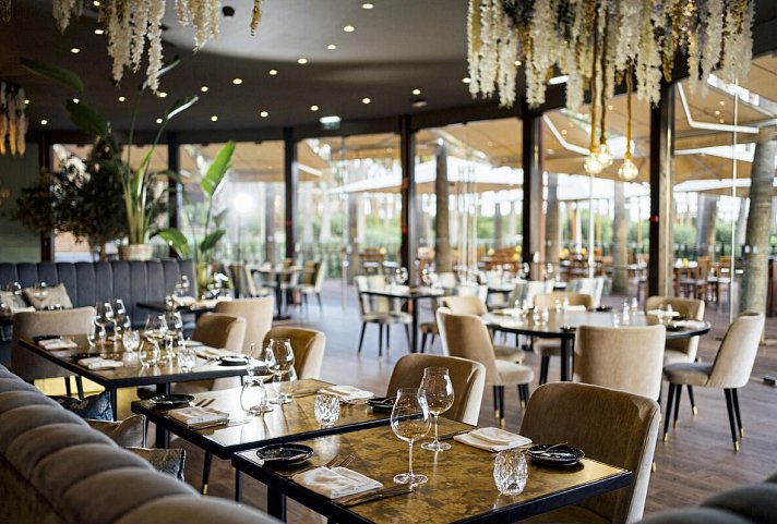 Wine & Books by the Sea Algarve Resort