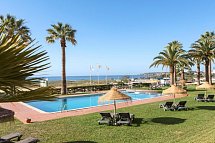 Meia Praia Lagos Beach Club Apartments