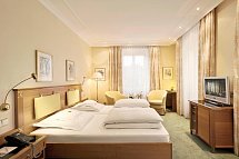 Hotel Reutemann-Seegarten - Wohnbeispiel Doppelzimmer Seite (Zimmercodierung DB1)