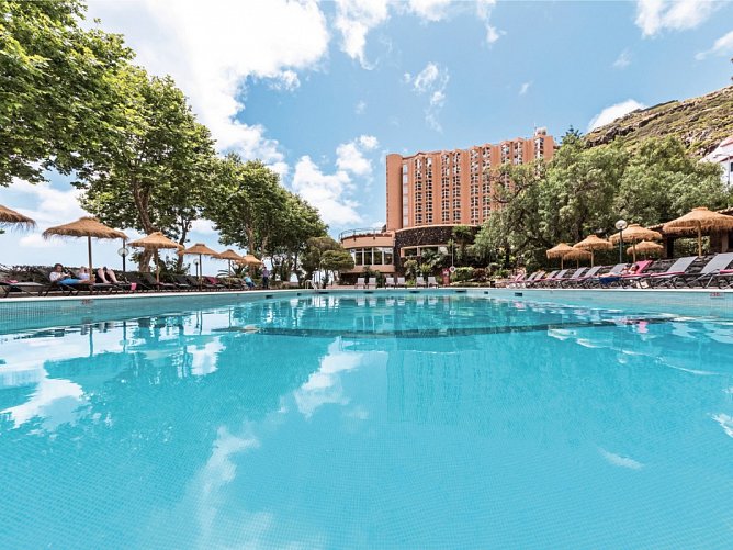 Baía Madeira Hotel