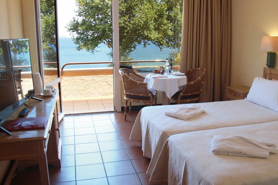 Baía Madeira Hotel - Wohnbeispiel Doppelzimmer Meerblick (Zimmercodierungen DBM & D1M)