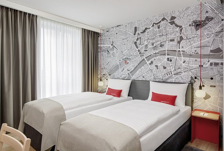 IntercityHotel Frankfurt Hauptbahnhof Süd - Wohnbeispiel Doppelzimmer (Zimmercodierungen DB1 & DC1)