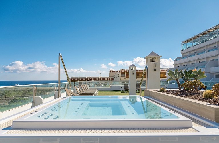 FERGUS Cactus Garden