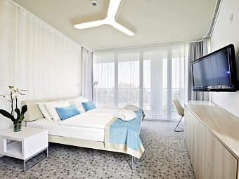 Ultra Marine - Wohnbeispiel DZ Ultra Standard seitl. Meerblick (Zimmercodierungen DGN, D1N & DCN)
