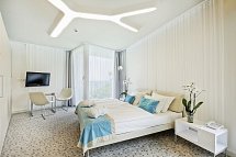 Ultra Marine - Wohnbeispiel Doppelzimmer Ultra Standard seitl. Meerblick (Zimmercodierungen DGN, D1N & DCN)