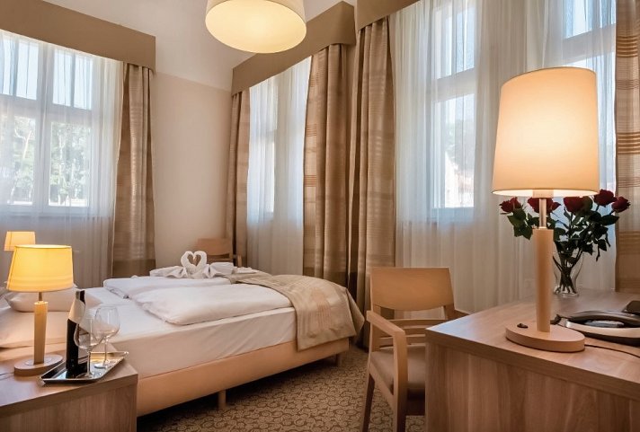 Cesarskie Ogrody - Wohnbeipiel Doppelzimmer Haupthaus (Zimmercodierungen DB1 & EB1)