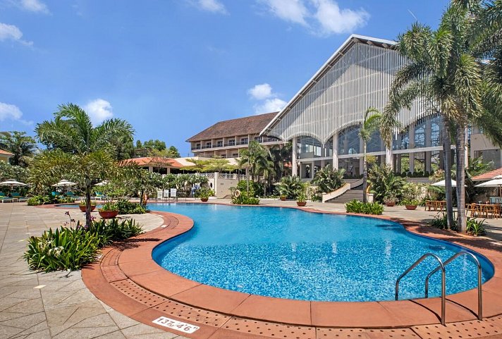 Radisson Blu Resort Goa Cavelossim Beach
