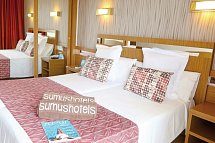 Sumus Hotel Stella & Spa - Wohnbeispiel Doppelzimmer Poolblick (Zimmercodierung DBP)