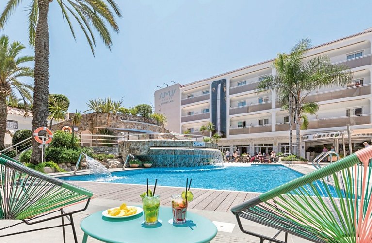 Sumus Hotel Monteplaya