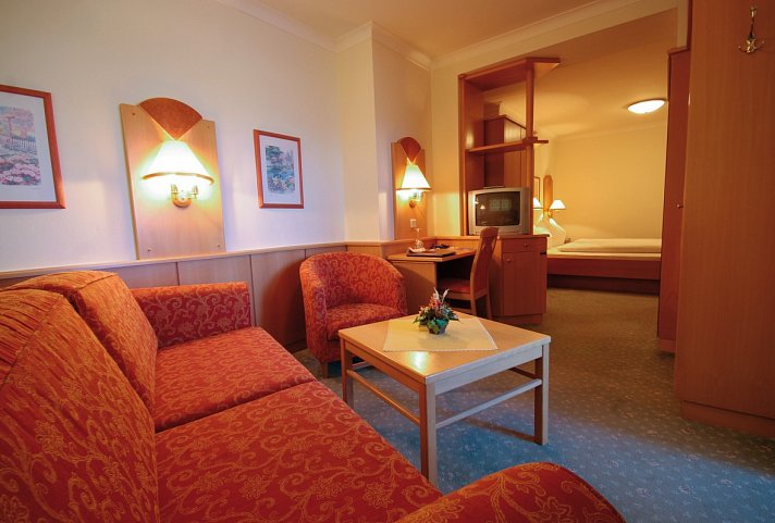 Alpenrose - Wohnbeispiel Familienzimmer (Zimmercodierung FB1)