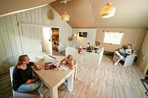 Serengeti Park Lodge - Wohnbeispiel Tongasoa Lodge (Zimmercodierungen UX8 & UX7)
