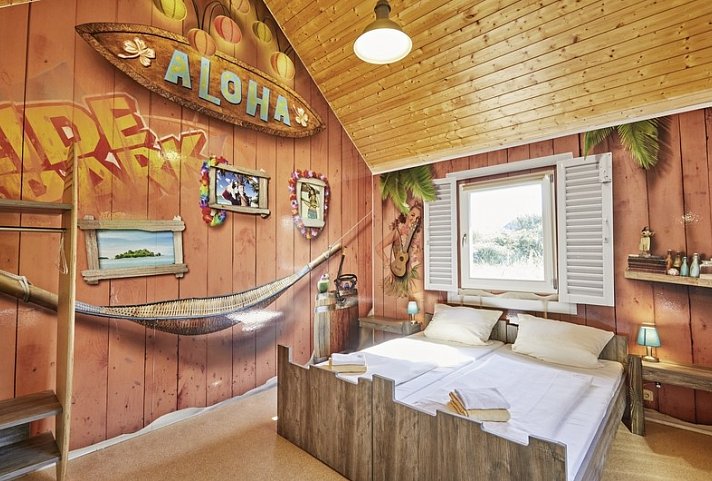 Heide Park Holiday Camp - Wohnbeispiel 2er Blockhütte (Zimmercodierungen XB1 & XB2)