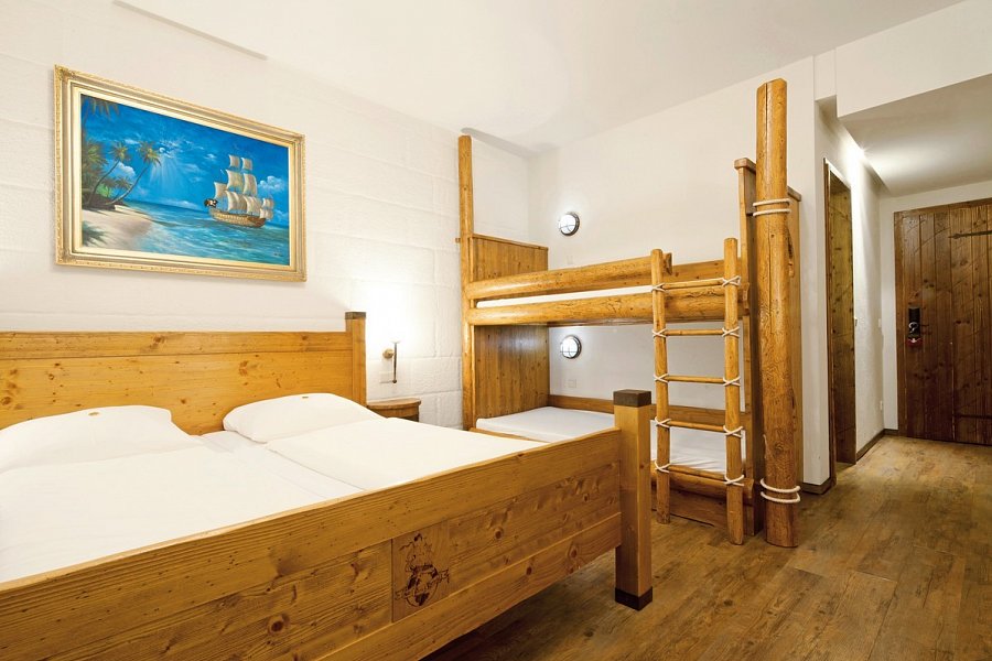 Heide Park Abenteuerhotel - Wohnbeispiel Piratenzimmer (Zimmercodierungen XB1 & XB2)